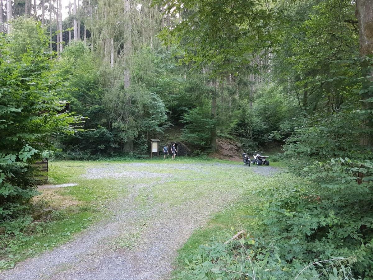 Westerwald Apartments Strassenhaus ภายนอก รูปภาพ